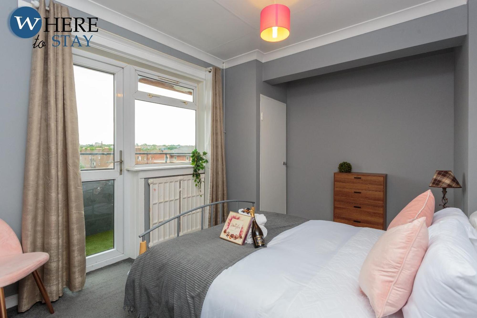 Stunning 3 Bedroom Apartment EDI Kültér fotó